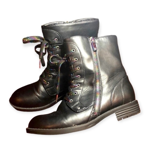 Kenneth Cole Reaction Other - Kids kenneth cole black boots zippers sz 3